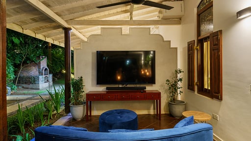 JH Villa Living room
