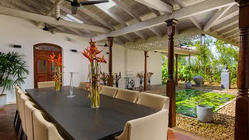 JH Villa Dining area