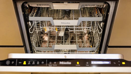 Jolie Maison Chalet Kitchen