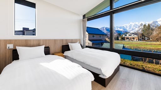 Jolie Maison Chalet Bedroom 2