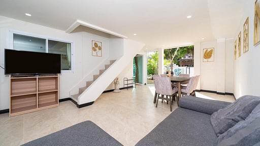 Jungle Villa Phuket Wohnbereich