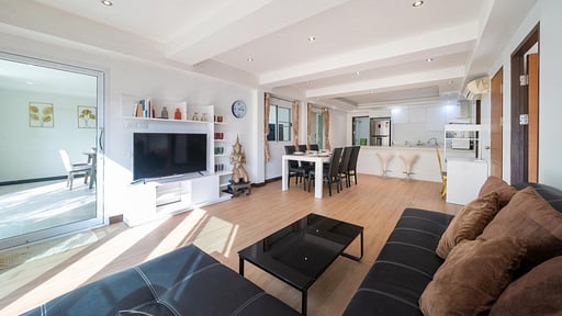 Jungle Villa Phuket Wohnbereich