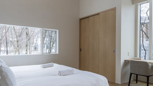 Kairos by The Mountain Bedroom 1