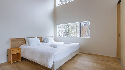 Kairos by The Mountain Bedroom 1