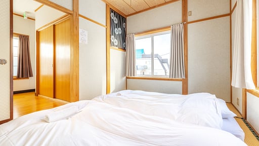 Kalik House Bedroom 1