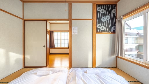 Kalik House Bedroom 1