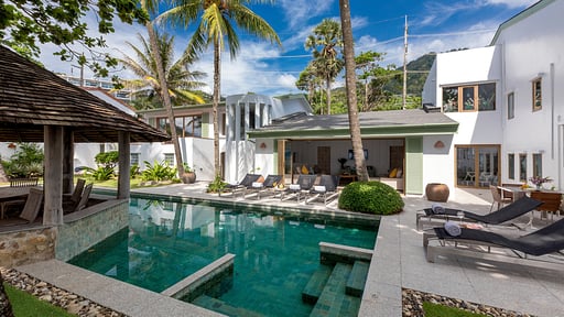 Kalim Beach House Schwimmbad