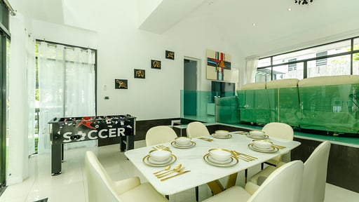 Kamala Regent Pool Villa Eethoek