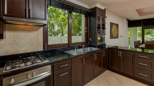 Kanika Residence 1 Kitchen