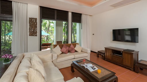 Kanika Residence 1 Living room