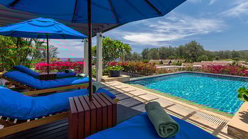 Kanika Residence Penthouse Swimming pool 1