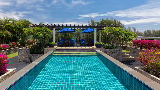 Kanika Residence Penthouse Swimming pool 1