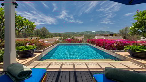 Kanika Residence Penthouse Swimming pool 1