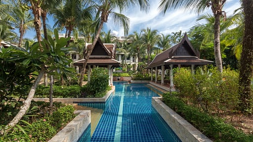 Kanika Residence Penthouse Swimming pool 2