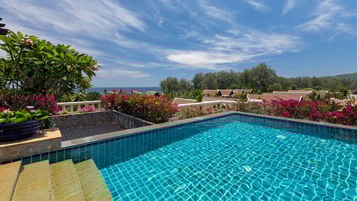 Kanika Residence Penthouse Swimming pool 1