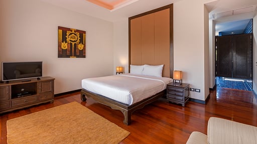 Kanika Residence Penthouse Bedroom 1