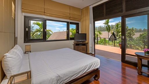 Kanika Residence Penthouse Bedroom 2