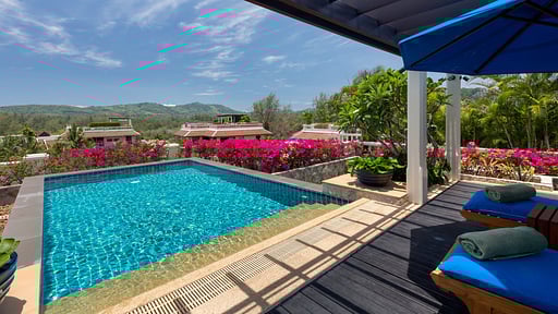 Kanika Residence Penthouse Swimming pool 1