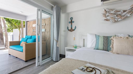 Karibu Beach House Спальня 1