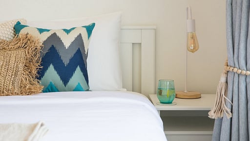 Karibu Beach House Спальня 2