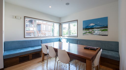 Kashi Lodge Dining area