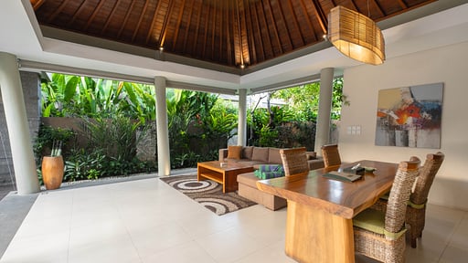 The Kasih Villa Dua Dining area