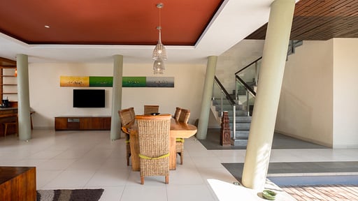 The Kasih Villa Tiga Dining area