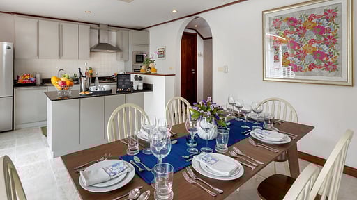 Katamanda Tropical View Villa B3 Обеденная зона