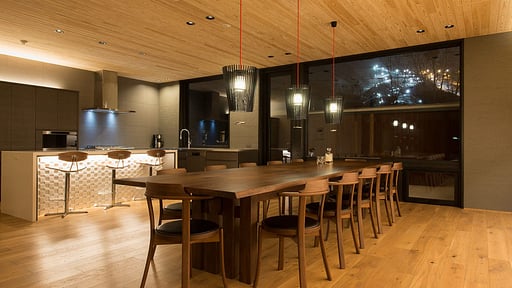 Kazahana Chalet Dining area