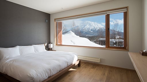 Kazahana Chalet Bedroom 1