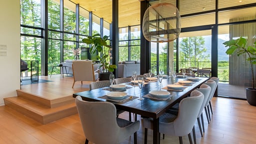 Kazahana Chalet at Hanaridge Dining area