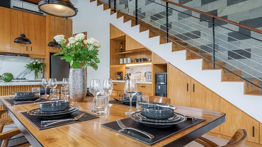 KC Villa 1 Dining area