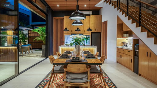 KC Villa 2 Dining area