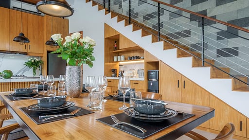 KC Villa 2 Dining area