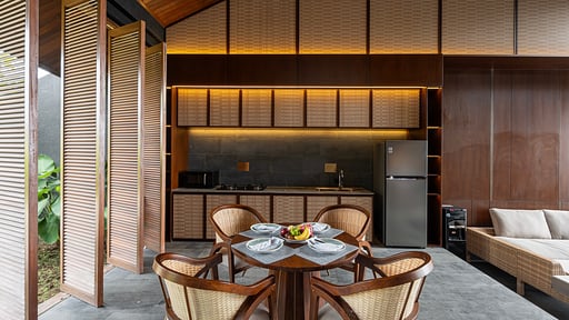 Khaya Luxury Villa Two Bedroom Ocean View Dining area