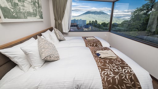 Ki Niseko One Bedroom Deluxe Yotei View Bedroom 1