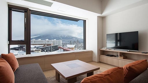 Ki Niseko One Bedroom Yotei View Living room