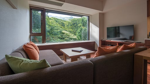 Ki Niseko One Bedroom Yotei View Living room