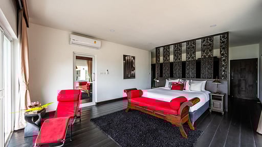 Kinnaree Grand Villa Bedroom 1