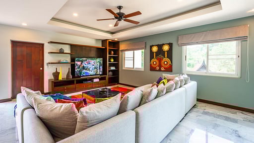 Kinnaree Grand Villa Living room