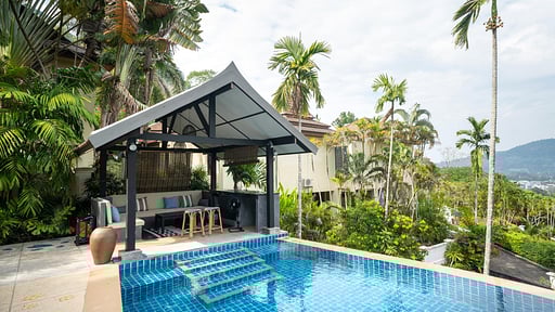 Kinnaree Grand Villa Swimming pool