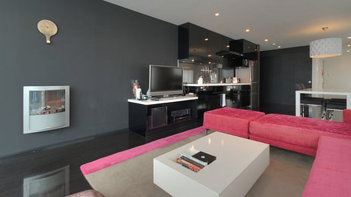 Kira Kira 2 Living room