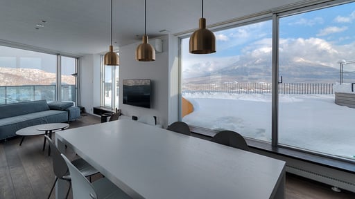 Kira Kira Penthouse Dining area