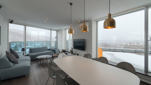 Kira Kira Penthouse Dining area