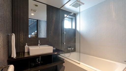 Kira Kira Penthouse Others