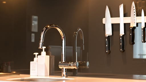 Kira Kira Studio Kitchen