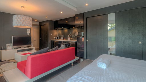 Kira Kira Studio Living room