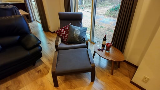 Kitsune Cottage Red Living room