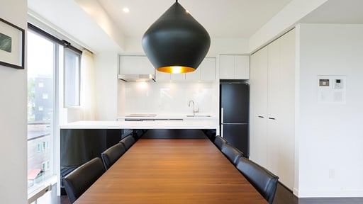 Kizuna One Bedroom Premium Dining area