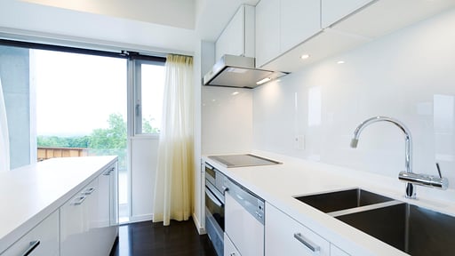 Kizuna One Bedroom Premium Kitchen